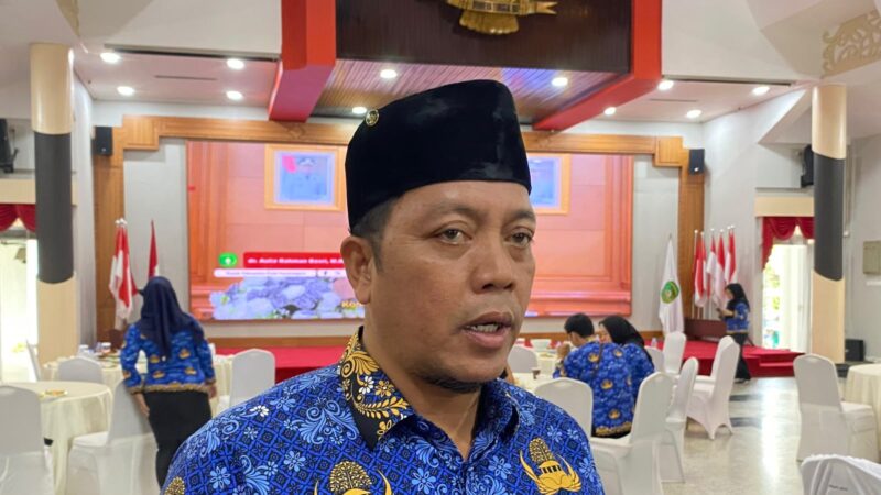 Teks Foto : Sayid Fathullah - Kepala Dinas Perindustrian dan Perdagangan Kutai Kartanegara (Latif/Eksposisi)