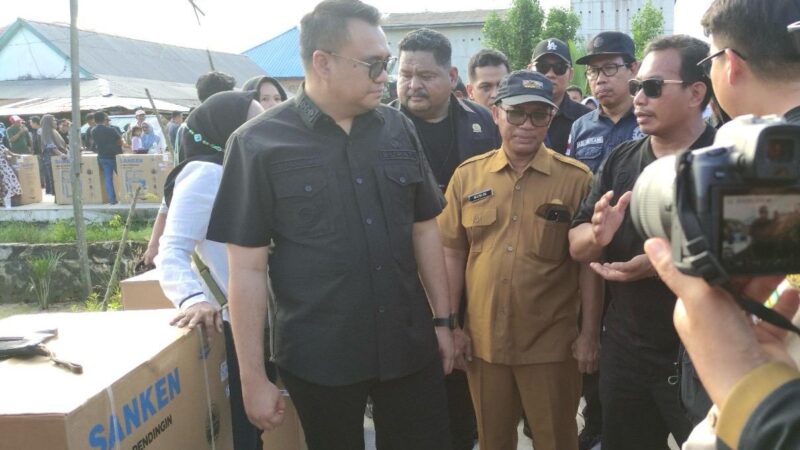 Penyerahan bantuan bagi nelayan di Kukar (Istimewa)