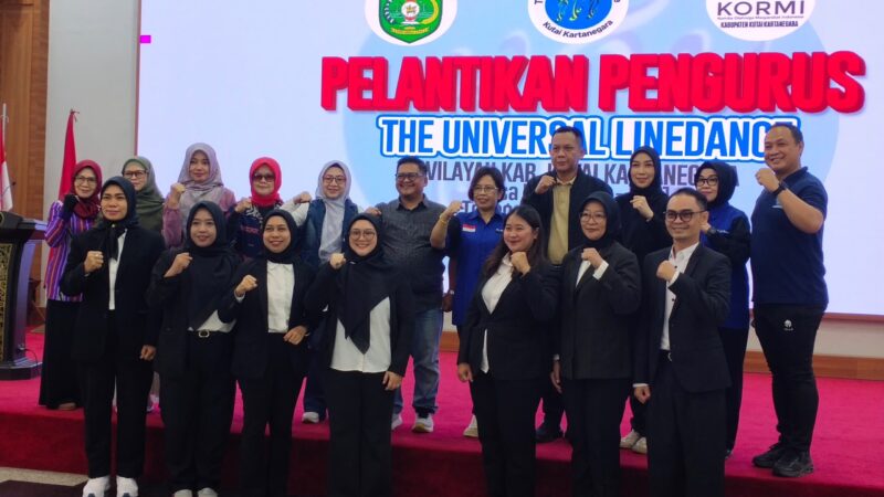 Pelantikan Pengurus Universal Linedance Kabupaten Kutai Kartanegara (Latif/Eksposisi)