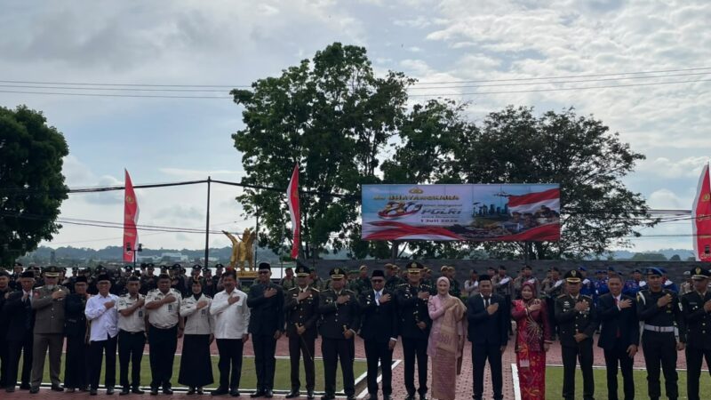 Upacara Hari Bhayangkara ke-80 di halaman Polres Kukar (Latif/Eksposisi)