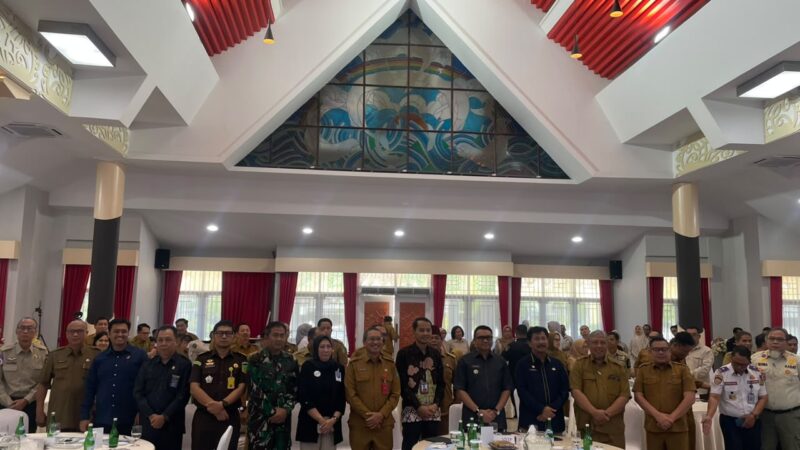 High Level Meeting dan peluncuran sejumlah kebijakan di Pendopo Odah Etam Tenggarong (Latif/Eksposisi)