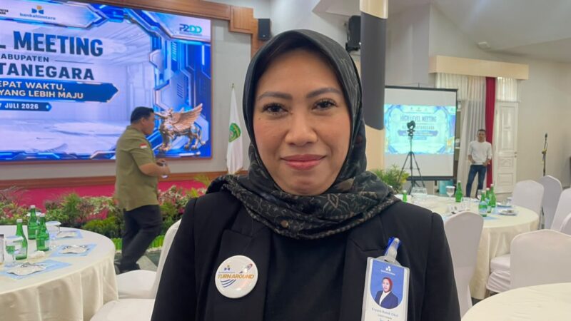 Eryuni Ramli Okol Kepala Cabang Bank Kaltimtara Kutai Kartanegara (Latif/Eksposisi)