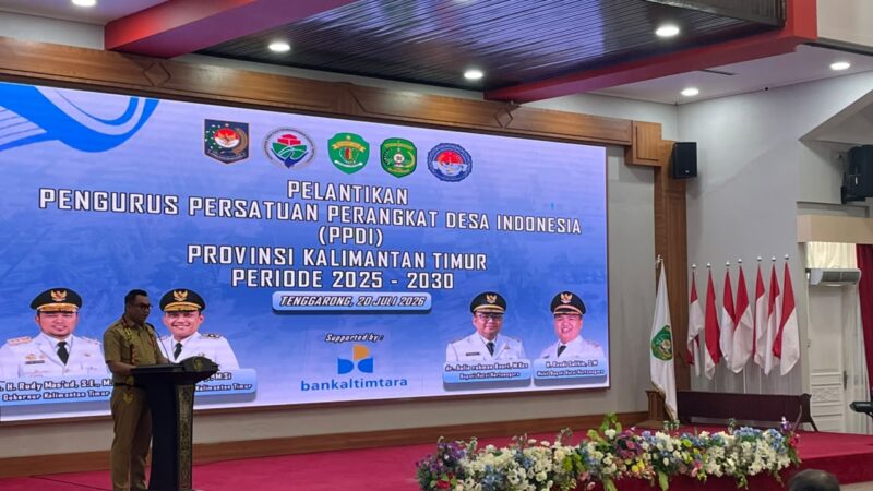 Bupati Kutai Kartanegara, Aulia Rahman Basri saat memberi sambutan (Latif/EKsposisi)