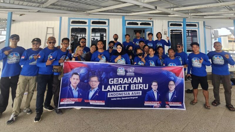 Kegiatan gotong royong dan bersih-bersih Musala Miftahul Khair di Desa Selerong, Kecamatan Sebulu (Istimewa)