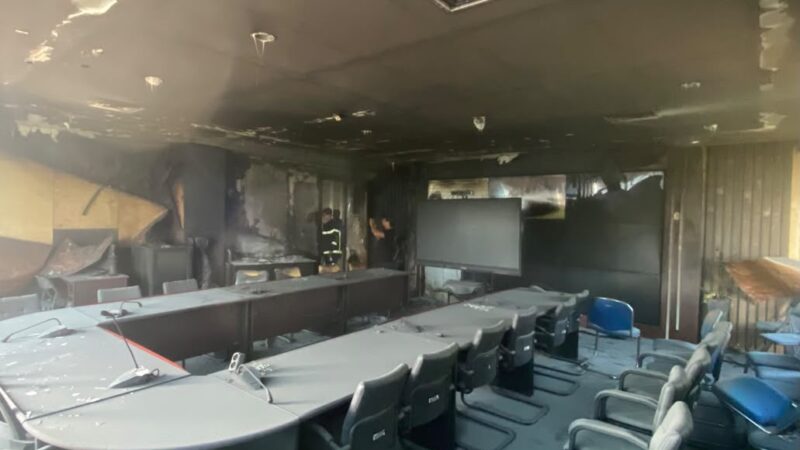 Kondisi ruangan yang terbakar di kantor Diskominfo Kukar (Latif/Eksposisi)