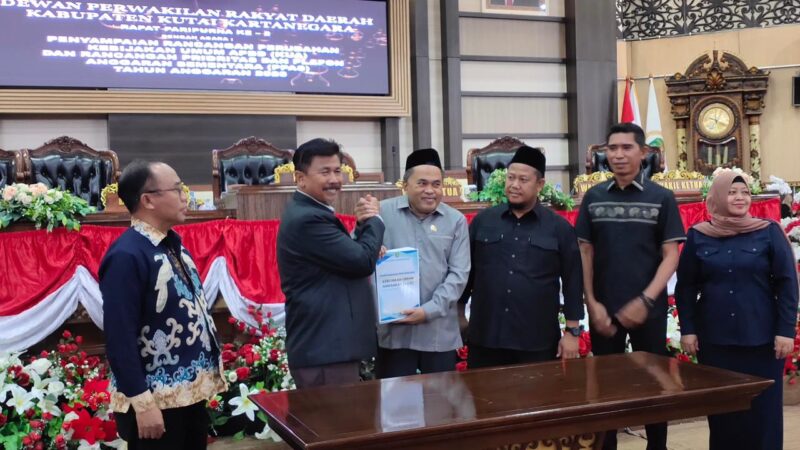 Penyampaian Rancangan Perubahan Kebijakan Umum APBD - Prioritas dan Plafon Anggaran Sementara APBD 2026 (Latif/Eksposisi)