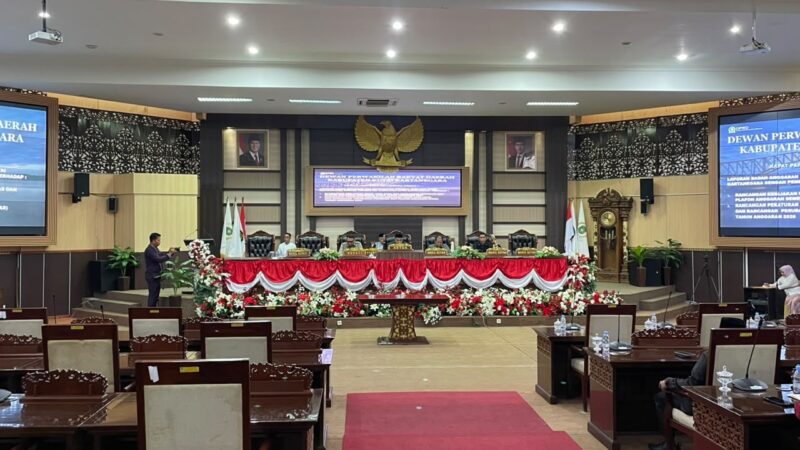 Rapat Paripurna DPRD Kutai Kartanegara (Latif/Eksposisi)