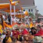 Prosesi Ngulur Naga dalam rangkaian Erau Adat Kutai Tahun 2026 (Latif/Eksposisi)