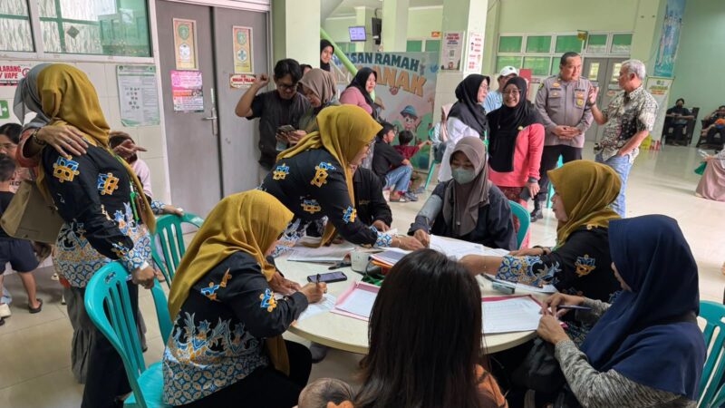 Sosiialisasi dan Edukasi Program KB dan Kontrasepsi serta Pelayanan KB Gratis (Latif/Eksposisi)