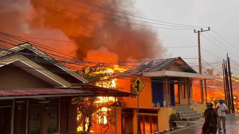 Peristiwa kebakaran yang terjadi di Tenggarong (Latif/Eksposisi)