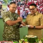 Bupati Kutai Kartanegara Aulia Rahman Basri bersama Dandim 0906/KKR Letkol Arm Benny Budiman (Latif/Eksposisi)