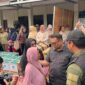 Kunjungan Bupati Kukar Aulia Rahman Basri Ke Posko Korban Bencana Kebakaran Kelurahan Melayu Kecamatan Tenggarong (Latif/Eksposisi)