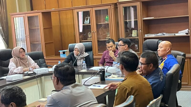RDP DPRD Kutai Kartanegara membahas zona merah atau kawasan rawan kebakaran di Kecamatan Tenggarong (Latif/Eksposisi)
