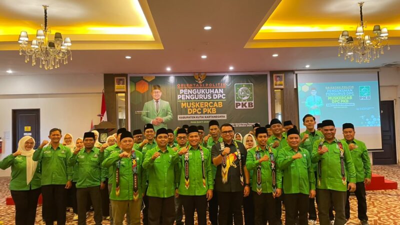Pengukuhan Pengurus DPC PKB Kukar Periode 2026-2031 (Latif/Eksposisi)
